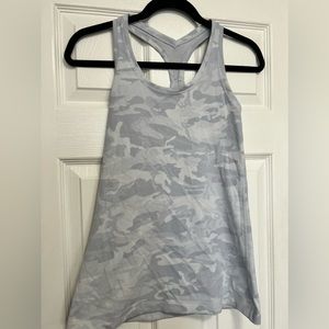 Lululemon stretchy tank
